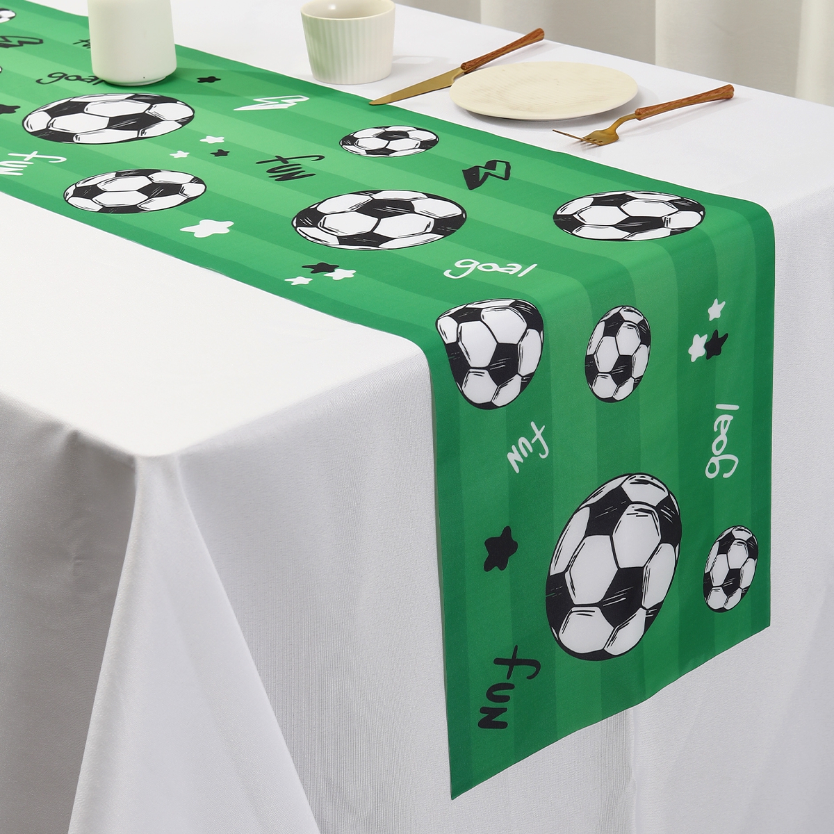 Soccer Table Runner Decors Pol - Outdoor Sport News incelemesi ve fiyatı